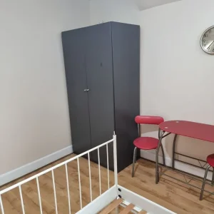 Double Room - Image 4