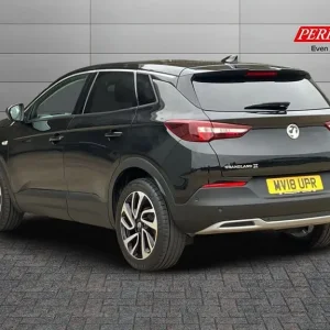 2018 Vauxhall Grandland X 1.2 Turbo Elite Nav 5dr Hatchback - Image 2