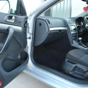 2012 Skoda Octavia 1.6 TDI Elegance DSG Estate - Image 5