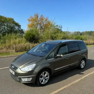 Ford Galaxy Titanium 7-seater 2011 manual - Image 5