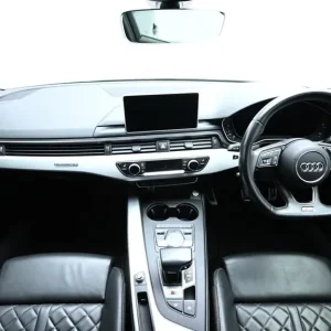 2018 Audi S4 Avant 3.0 TFSI V6 Estate - Image 2