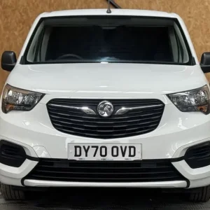 2020 Vauxhall Combo 1.5 Turbo D Sportive Panel Van - Image 5