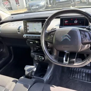 2016 Citroen C4 Cactus 1.6 BlueHDi Hatchback - Image 2