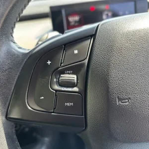 2016 Citroen C4 Cactus 1.6 BlueHDi Hatchback - Image 7