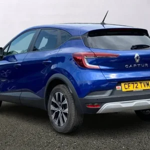2022 Renault Captur 1.6 E-Tech Hybrid 5-door Auto - Image 2