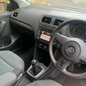 2010 Volkswagen Polo 1.6 TDI SE 5-door hatchback diesel manual - Image 4