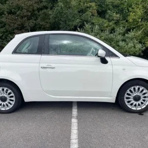 2016 Fiat 500 1.2 Lounge Manual, 3dr in white - Image 3