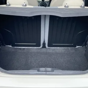 2016 Fiat 500 1.2 Lounge Manual, 3dr in white - Image 8