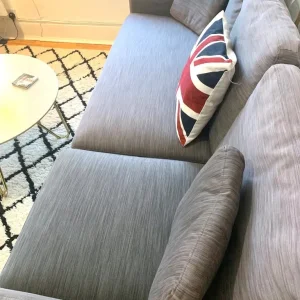 Oslo sofa with UK flag pillow - Image 2