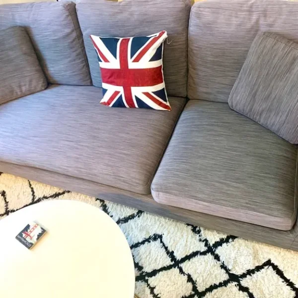 Oslo sofa with UK flag pillow