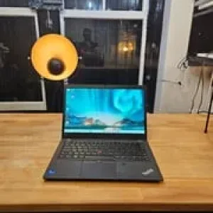 Lenovo ThinkPad P14s Gen2 14" Laptop - Image 2