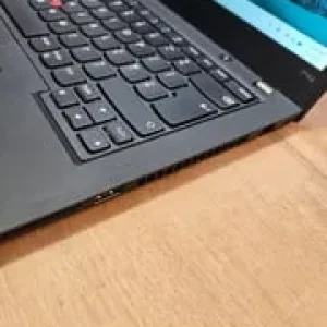 Lenovo ThinkPad P14s Gen2 14" Laptop - Image 5
