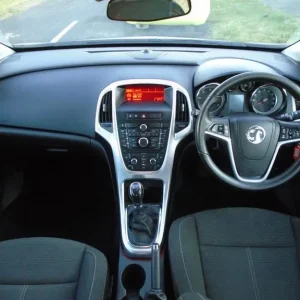 2015 VAUXHALL ASTRA SRI - Silver - 1.7 CTDI - 6 Speed - Image 8
