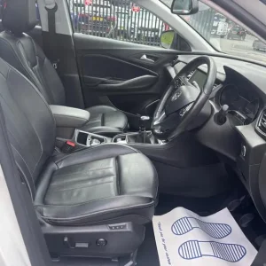 VAUXHALL GRANDLAND X 1.2 Turbo Elite Nav 2018 - Image 8