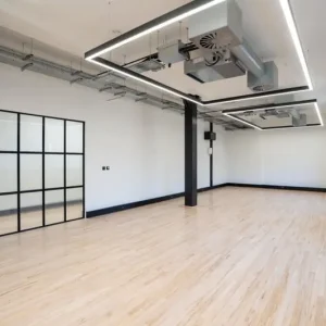 6 to 150 Person Private Office Suites to rent in Calne, Wiltshire - Image 5