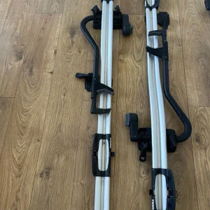 Thule Aero roof bars and bike carriers for 2017 Audi A4 - Image 5