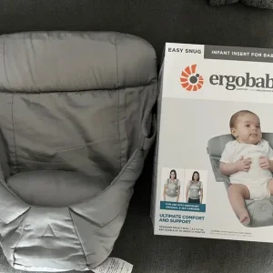 Ergobaby infant insert for baby carrier - Image 2