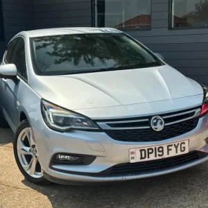 2019 Vauxhall Astra 1.0i Turbo ecoTEC SRi Nav Euro 6 5-door hatchback