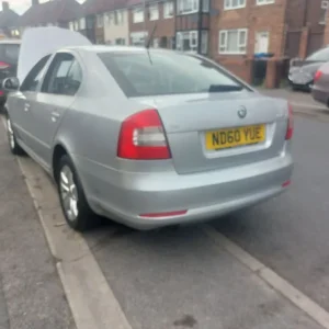 Skoda Octavia Hatchback 2011 Manual 1.4 Turbo - Image 5