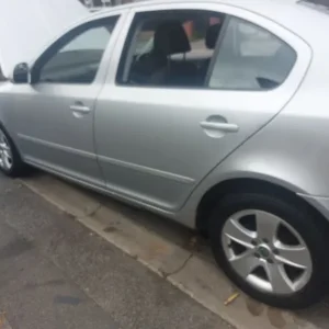 Skoda Octavia Hatchback 2011 Manual 1.4 Turbo - Image 6