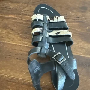 Ladies sandals - Image 2