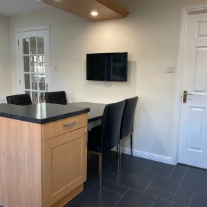 Kitchen Units & Utility Units - Image 4
