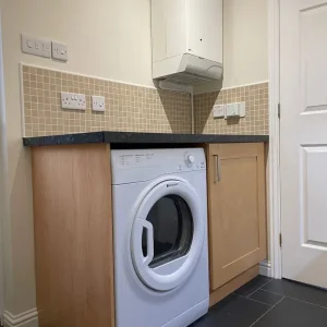 Kitchen Units & Utility Units - Image 7
