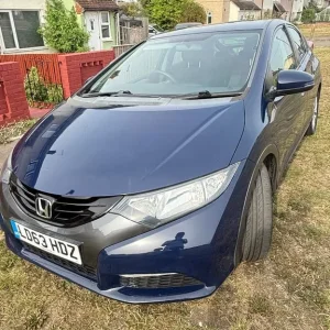 2013 Honda Civic Hatchback Manual - Image 2