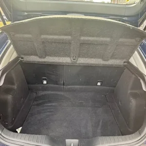 2013 Honda Civic Hatchback Manual - Image 4