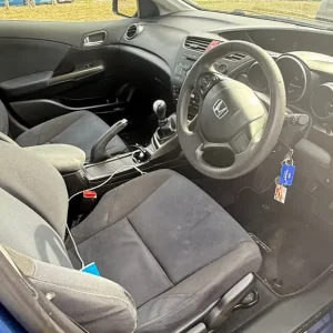 2013 Honda Civic Hatchback Manual - Image 5