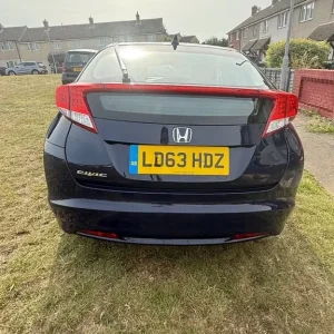 2013 Honda Civic Hatchback Manual - Image 7