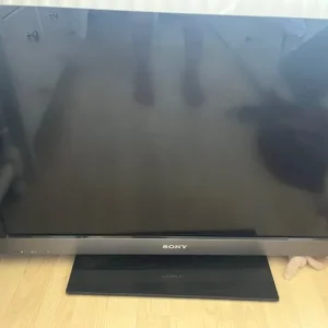 SONY Bravia 32” TV