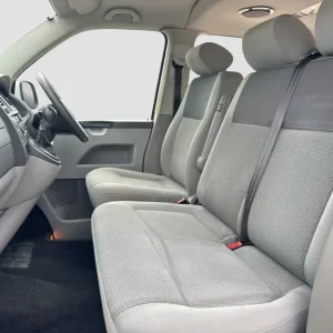 2011 Volkswagen Transporter Shuttle 2.0 TDI 140PS SE DSG Minibus - Image 4