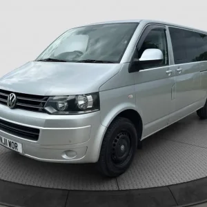 2011 Volkswagen Transporter Shuttle 2.0 TDI 140PS SE DSG Minibus - Image 5