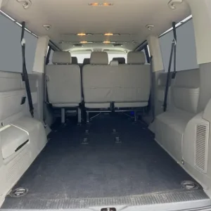 2011 Volkswagen Transporter Shuttle 2.0 TDI 140PS SE DSG Minibus - Image 8