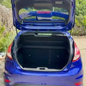 2015 Ford Fiesta ST-2 1.6 Turbo, 6-speed manual, blue 3-door hatchback - Image 5