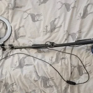Ring light and phone holder - Image 2