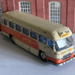 SCALE MODEL BUS ex-MIDLAND RED Motorway Coach - Image 2