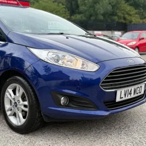 2014 Ford Fiesta 1.25 Zetec Euro 5 5-door hatchback petrol manual - Image 6