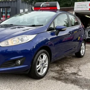 2014 Ford Fiesta 1.25 Zetec Euro 5 5-door hatchback petrol manual - Image 7
