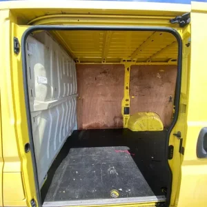 2019 Citroen Relay 33 L1H1 Enterprise Blue HDi Panel Van - Image 2