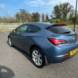2013 Vauxhall Astra GTC 2.0 CDTI - Image 3