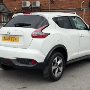 2019 Nissan Juke 1.6 Acenta XTRON Euro 6 5-door hatchback - Image 8