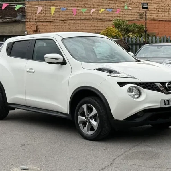 2019 Nissan Juke 1.6 Acenta XTRON Euro 6 5-door hatchback