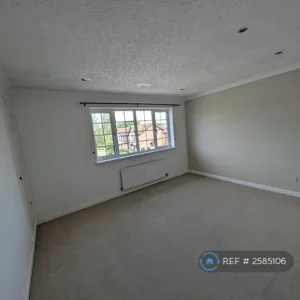1 bedroom flat in Lane Croft, st-columb, Colan - Image 2