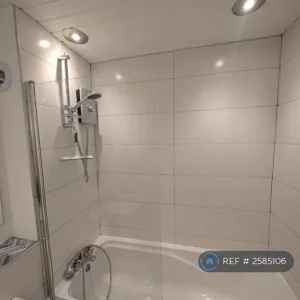 1 bedroom flat in Lane Croft, st-columb, Colan - Image 3