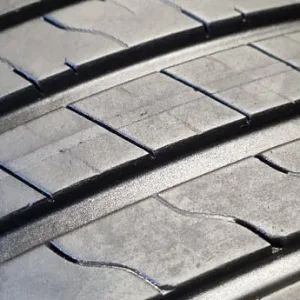 205 55 16 2 x tyres Goodyear Efficient Grip Performance 2 - Image 3