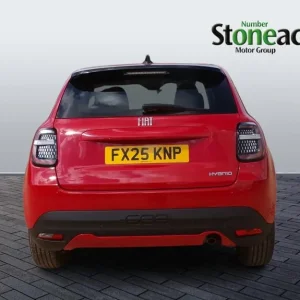 2025 Fiat 600 1.2 MHEV SUV 5-door hatchback - Image 4