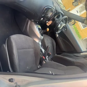 2010 Nissan Juke Accenta Premium 5-door manual petrol - Image 3