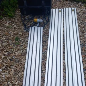 Dewalt 110 plunge saw with tracks